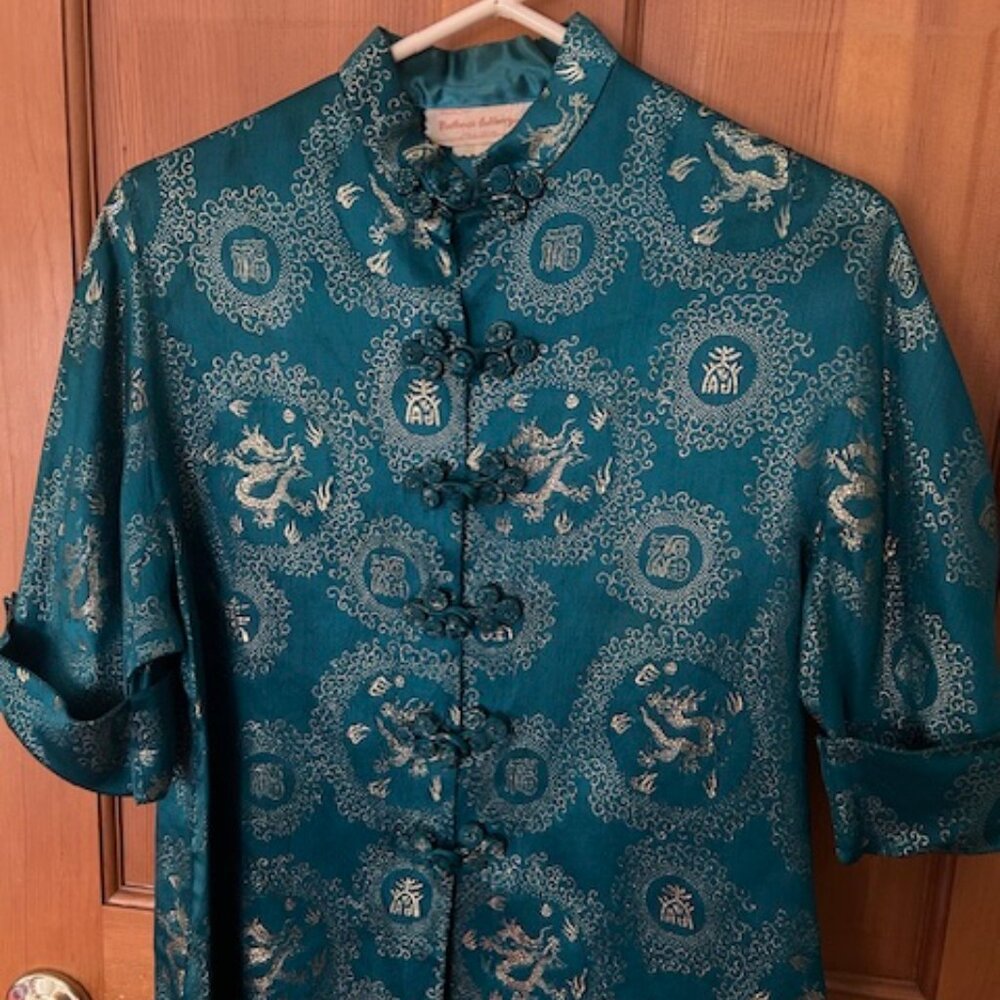 Mid-Century Modern hand-stitched silkJapanese 1950s blouse with original label